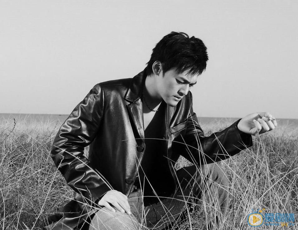王泊文帅气写真 王泊文高清写真_王泊文高清剧照