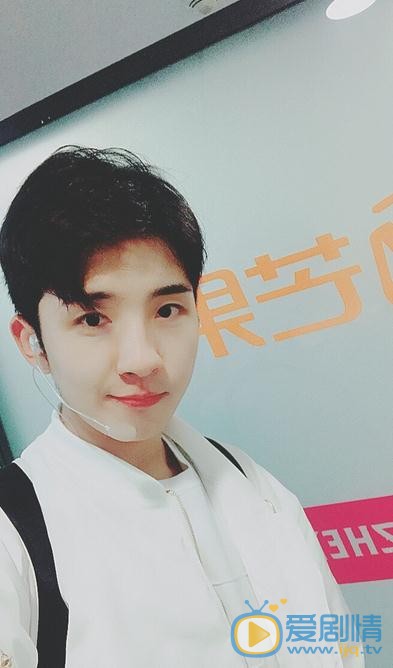 李政军生活照 李政军高清写真_李政军高清剧照