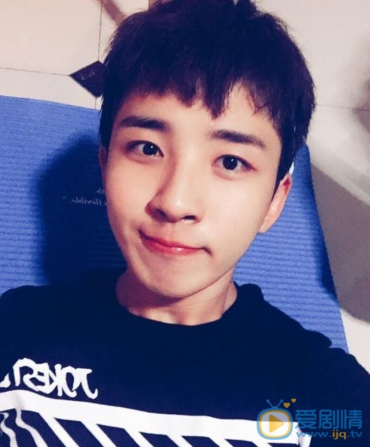 李政军生活照 李政军高清写真_李政军高清剧照