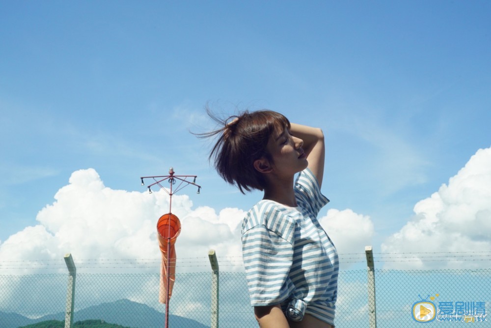 许芳铱海边写真 许芳铱高清写真_许芳铱高清剧照