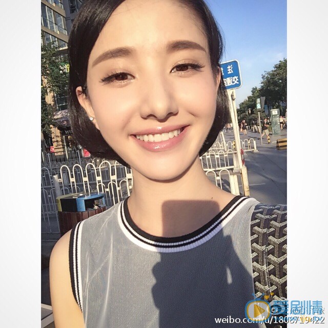 许芳铱生活照 许芳铱高清写真_许芳铱高清剧照