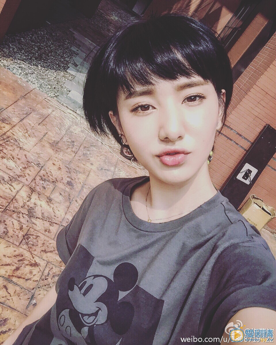 许芳铱生活照 许芳铱高清写真_许芳铱高清剧照