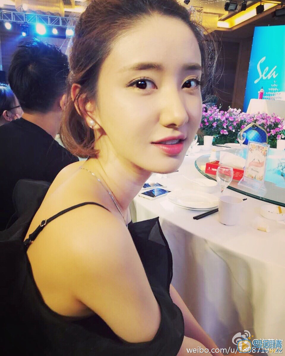 许芳铱生活照 许芳铱高清写真_许芳铱高清剧照