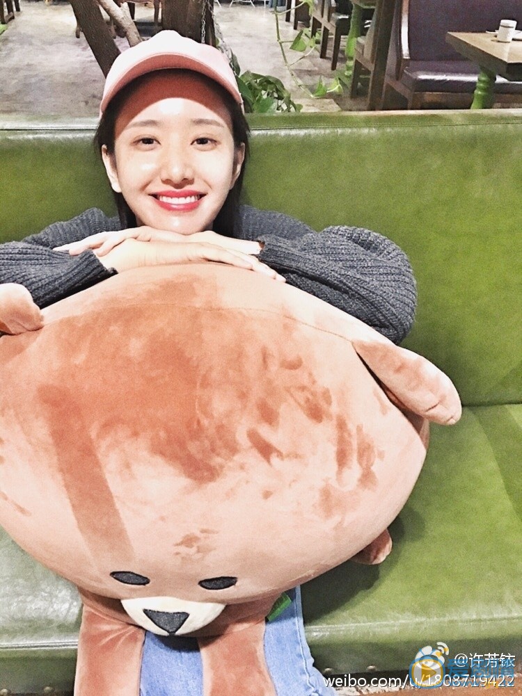 许芳铱生活照 许芳铱高清写真_许芳铱高清剧照