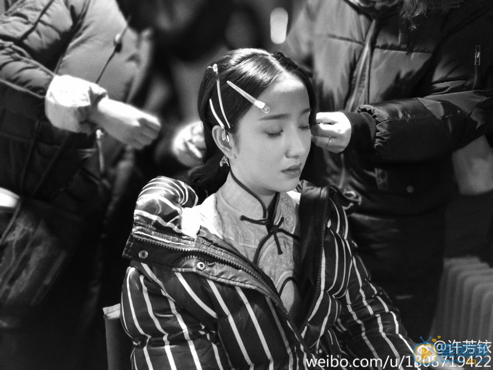 许芳铱片场照 许芳铱高清写真_许芳铱高清剧照