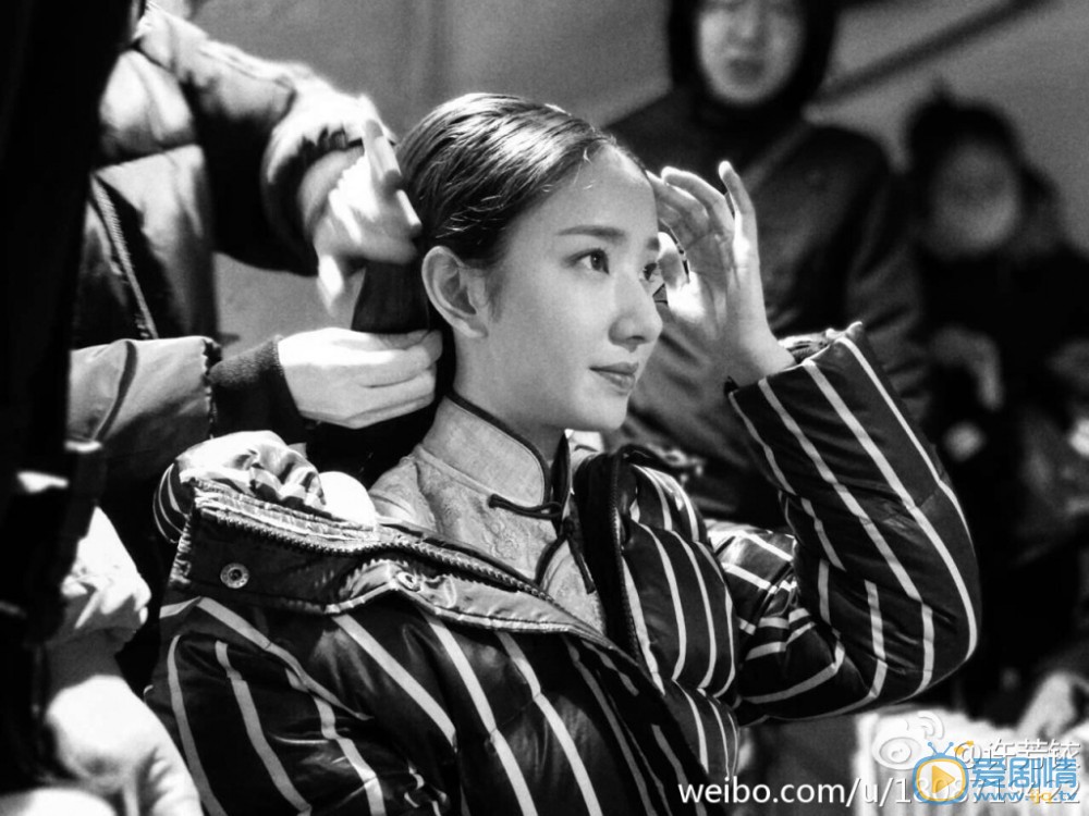 许芳铱片场照 许芳铱高清写真_许芳铱高清剧照