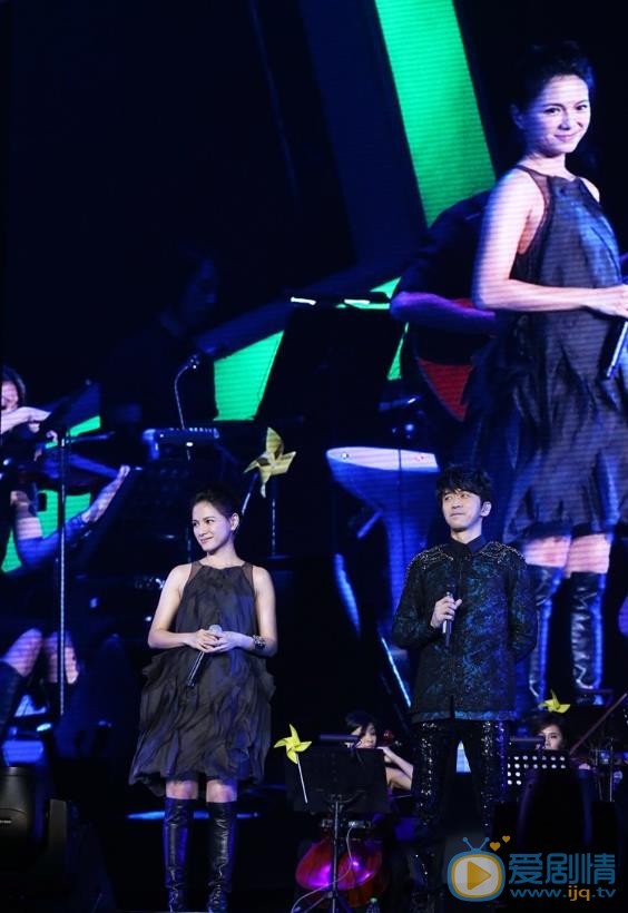 李心洁表演节目照 李心洁高清写真_李心洁高清剧照