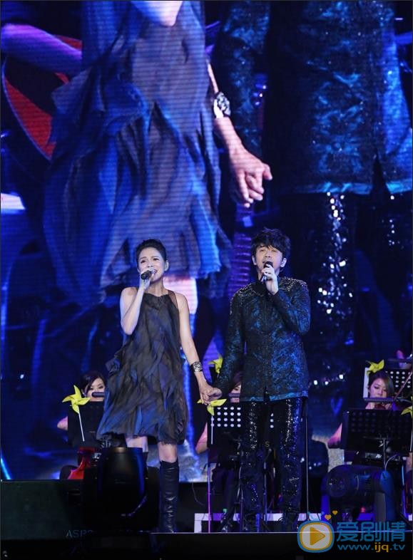 李心洁表演节目照 李心洁高清写真_李心洁高清剧照