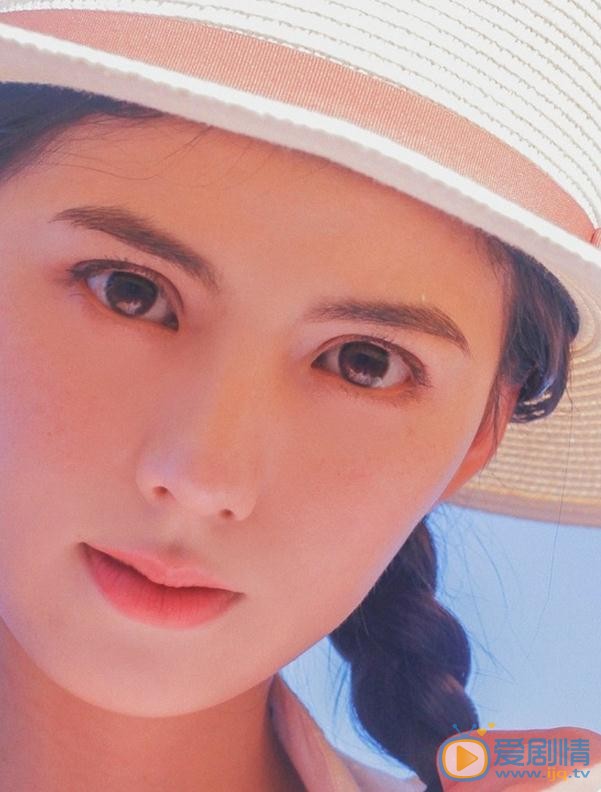 黄日莹白色写真 黄日莹高清写真_黄日莹高清剧照