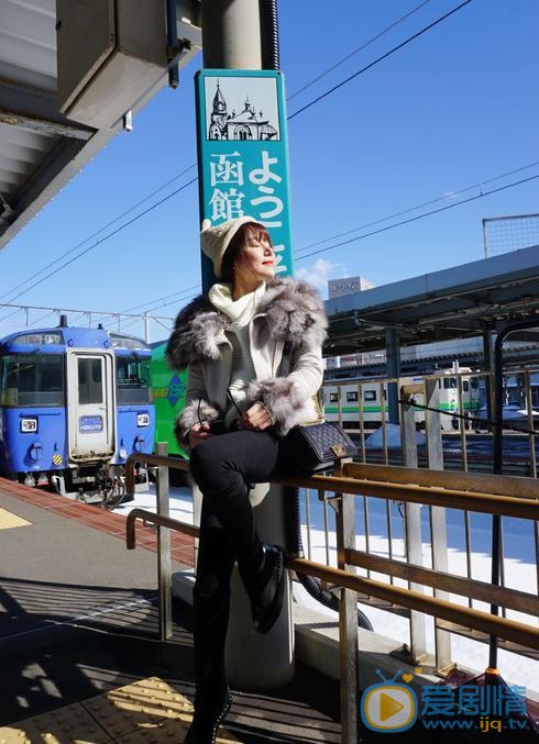 叶梓棠外国街头写真 叶梓棠高清写真_叶梓棠高清剧照