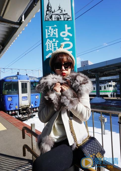 叶梓棠外国街头写真 叶梓棠高清写真_叶梓棠高清剧照