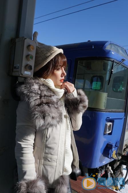 叶梓棠外国街头写真 叶梓棠高清写真_叶梓棠高清剧照