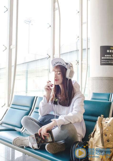 叶梓棠机场照 叶梓棠高清写真_叶梓棠高清剧照