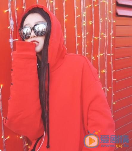 于小琬红色写真 于小琬高清写真_于小琬高清剧照