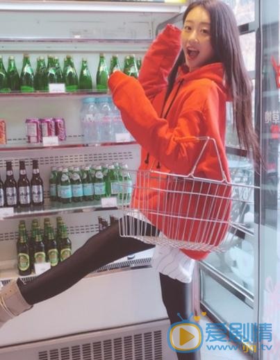 于小琬红色写真 于小琬高清写真_于小琬高清剧照