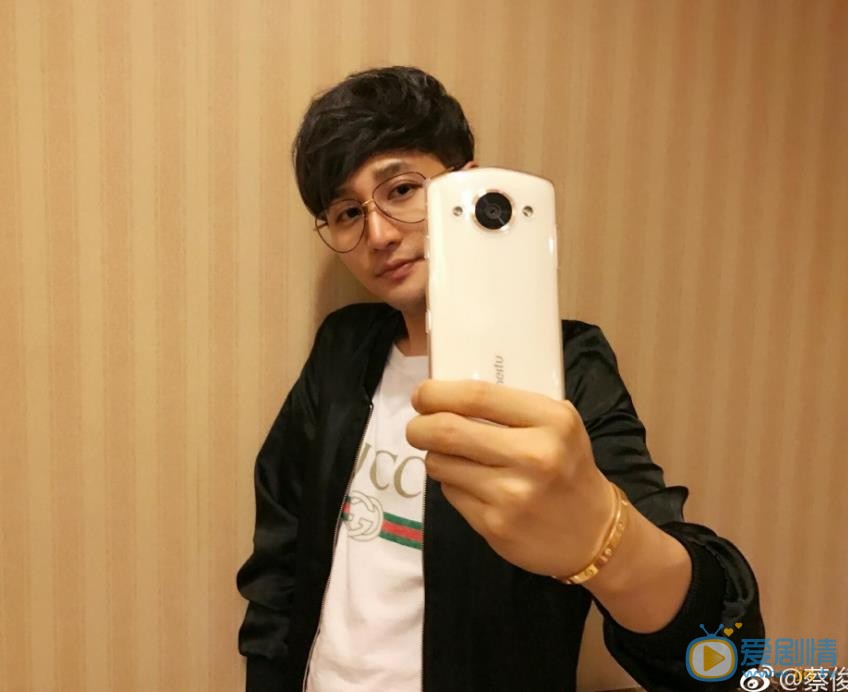 蔡俊涛生活照 蔡俊涛高清写真_蔡俊涛高清剧照