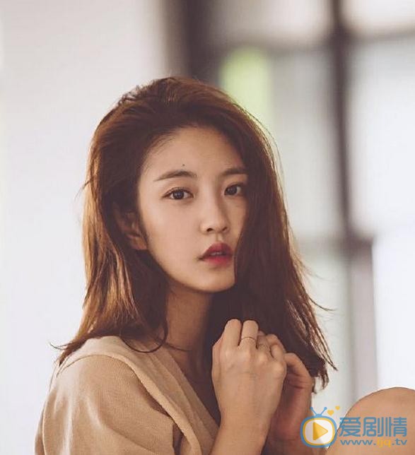 刘虞佳气质写真 刘虞佳高清写真_刘虞佳高清剧照