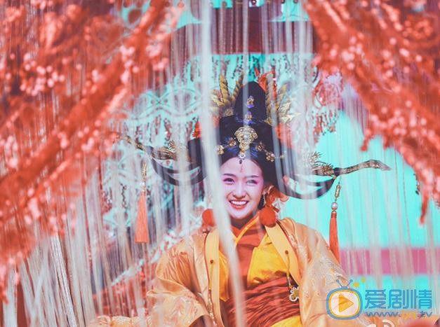 梦秦《微微一笑很倾城》剧照 梦秦高清写真_梦秦高清剧照
