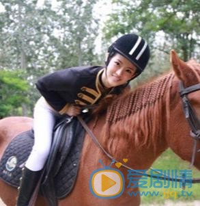 梦秦与马写真 梦秦高清写真_梦秦高清剧照