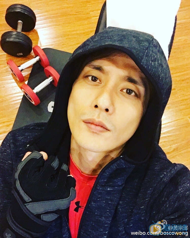 黄宗泽生活照 黄宗泽高清写真_黄宗泽高清剧照
