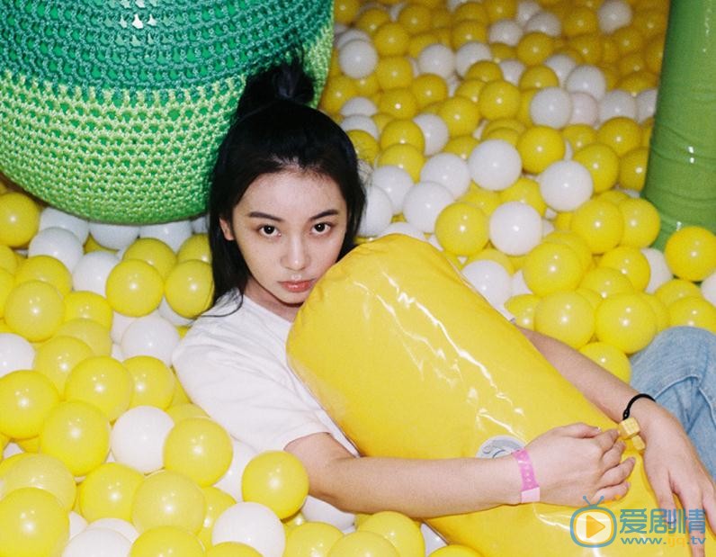郑妙文艺写真 郑妙高清写真_郑妙高清剧照