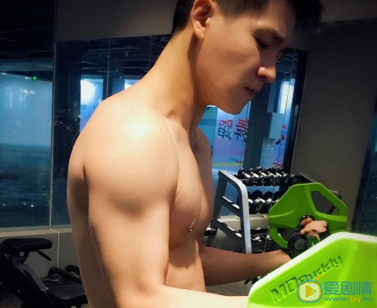 刘衍辰肌肉写真 刘衍辰高清写真_刘衍辰高清剧照
