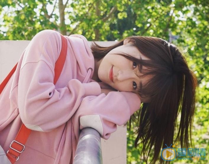 高晴悠闲写真 高晴高清写真_高晴高清剧照