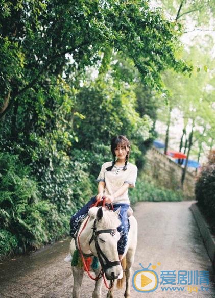 高晴悠闲写真 高晴高清写真_高晴高清剧照