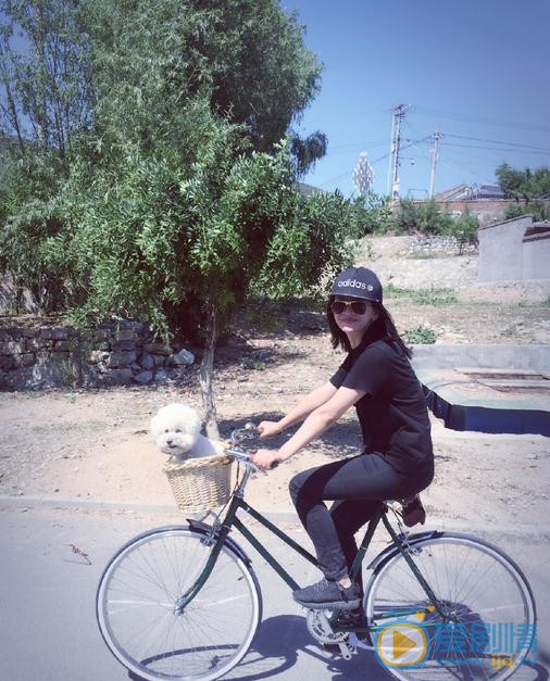 李昕芸生活照 李昕芸高清写真_李昕芸高清剧照