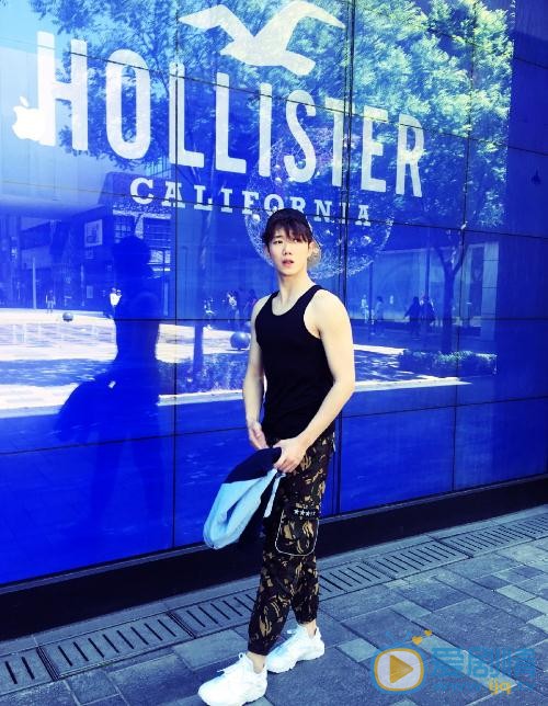 李嘉铭生活照 李嘉铭高清写真_李嘉铭高清剧照