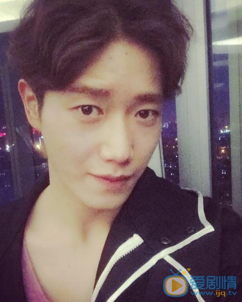 李嘉铭生活照 李嘉铭高清写真_李嘉铭高清剧照