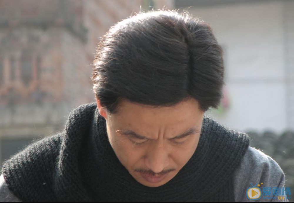 张国强《雾柳镇》剧照 张国强高清写真_张国强高清剧照