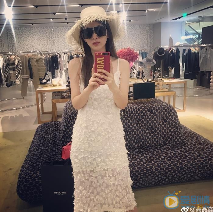 高磊鑫随性旅行照 高磊鑫高清写真_高磊鑫高清剧照