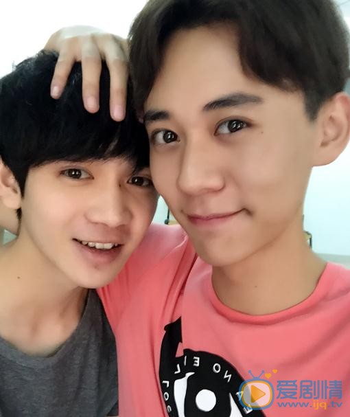 郑淳璟朋友合照 郑淳璟高清写真_郑淳璟高清剧照