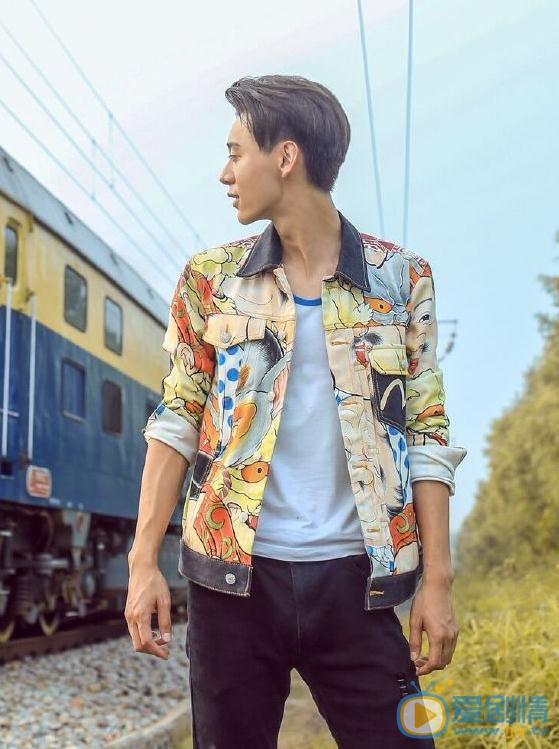 郑淳璟街拍大片 郑淳璟高清写真_郑淳璟高清剧照