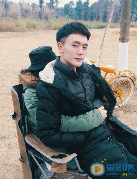 赵旭东毕业照 赵旭东高清写真_赵旭东高清剧照