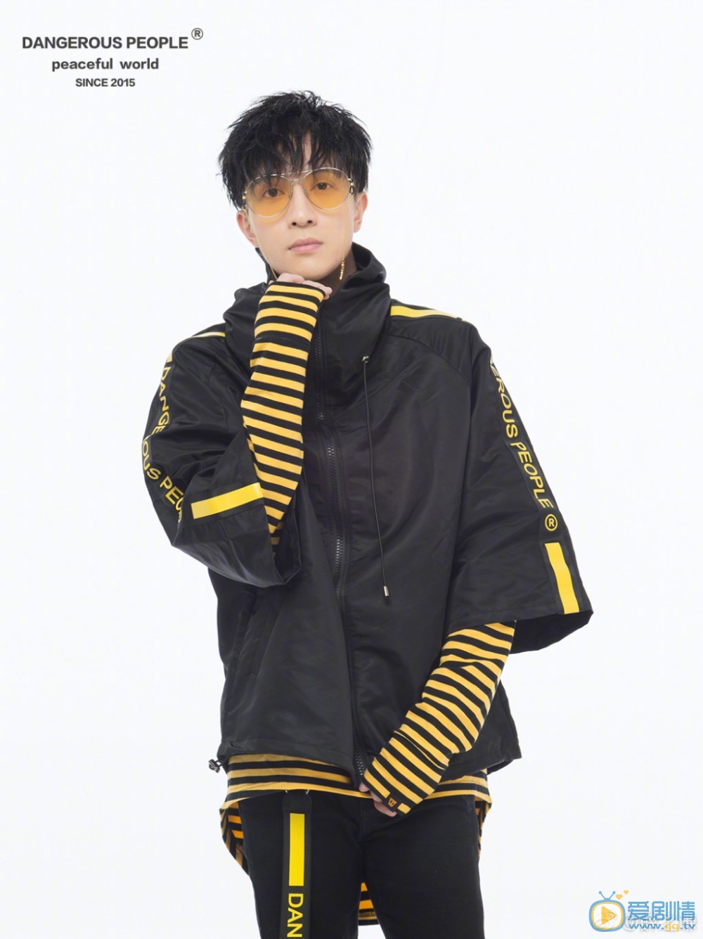 薛之谦衣服时装秀 薛之谦高清写真_薛之谦高清剧照