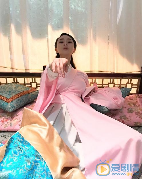 邓欣片场照 邓欣高清写真_邓欣高清剧照