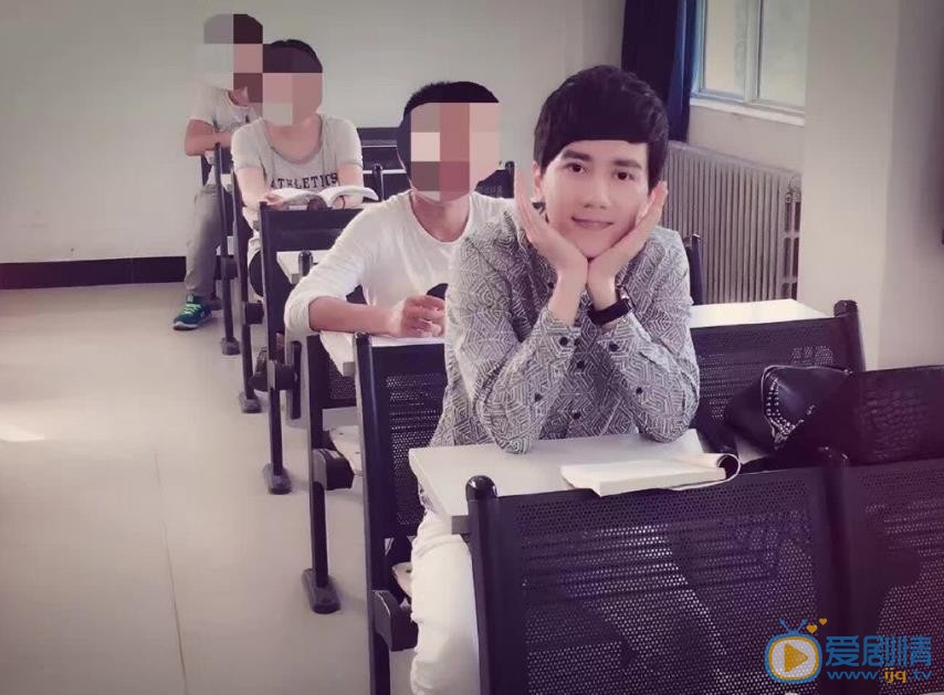 张嘉生活照 张嘉高清写真_张嘉高清剧照