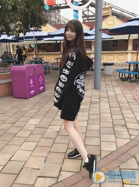 戚蓝尹生活照 戚蓝尹高清写真_戚蓝尹高清剧照