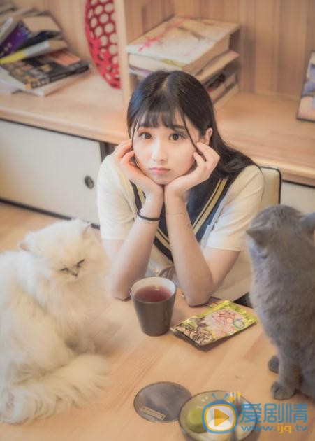 戚蓝尹写真《猫》 戚蓝尹高清写真_戚蓝尹高清剧照