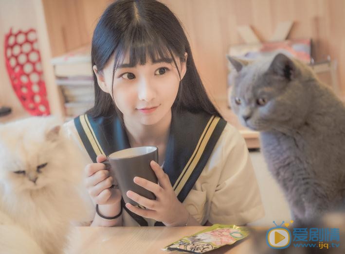 戚蓝尹写真《猫》 戚蓝尹高清写真_戚蓝尹高清剧照