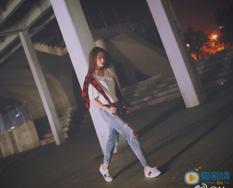 程晓玥街拍写真 程晓玥高清写真_程晓玥高清剧照