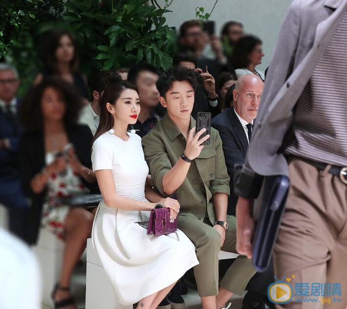 程晓玥时装周看秀 程晓玥高清写真_程晓玥高清剧照