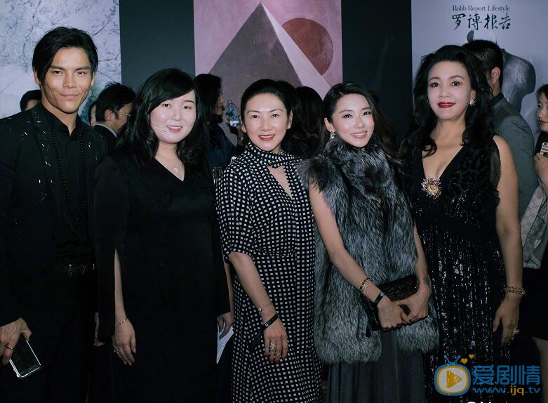 程晓玥时装周看秀 程晓玥高清写真_程晓玥高清剧照