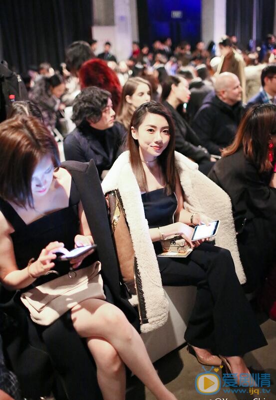 程晓玥时装周看秀 程晓玥高清写真_程晓玥高清剧照