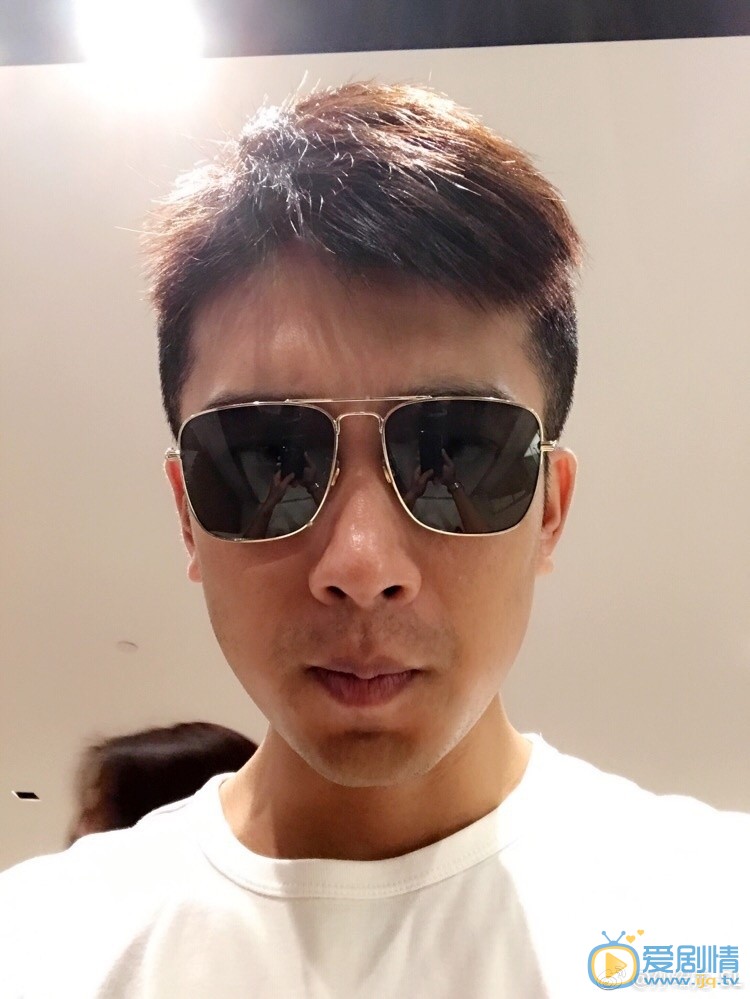 孙绍龙生活照 孙绍龙高清写真_孙绍龙高清剧照
