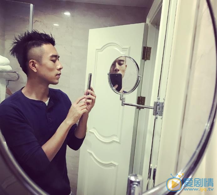孙绍龙生活照 孙绍龙高清写真_孙绍龙高清剧照