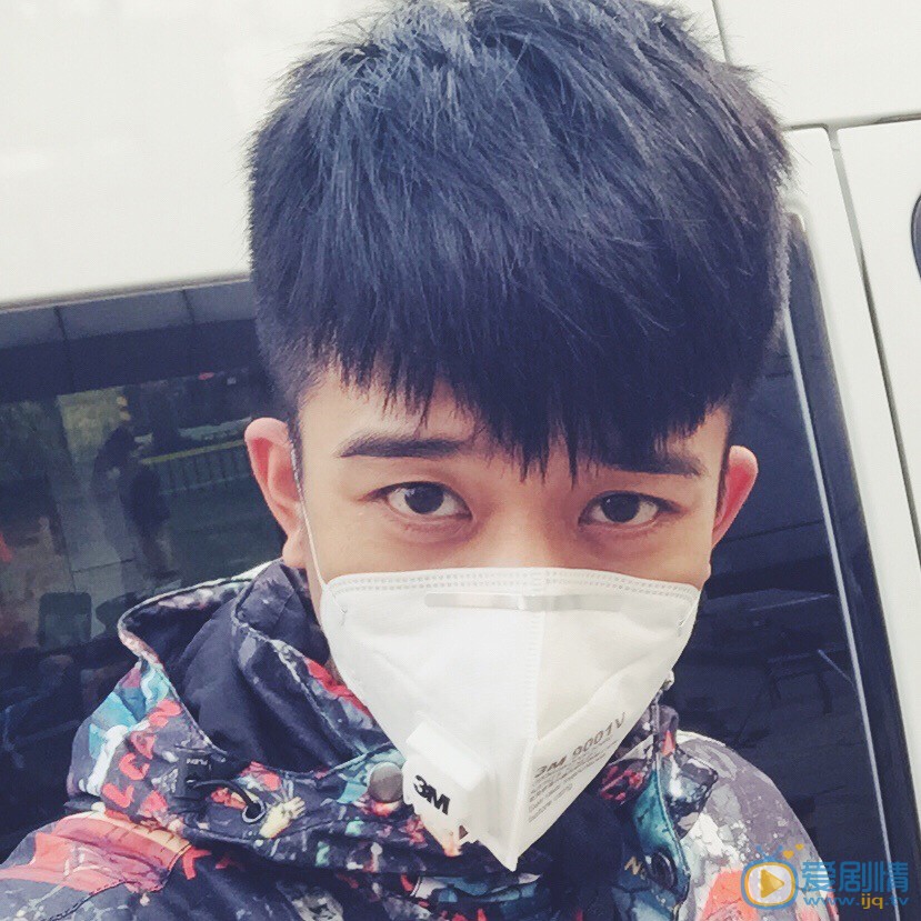 孙绍龙生活照 孙绍龙高清写真_孙绍龙高清剧照