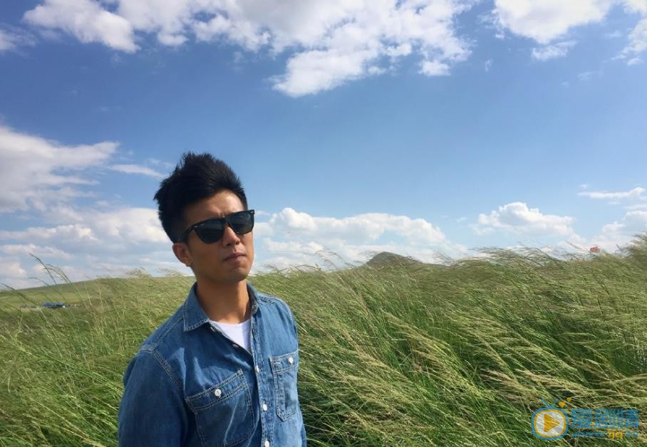 孙绍龙旅行照 孙绍龙高清写真_孙绍龙高清剧照